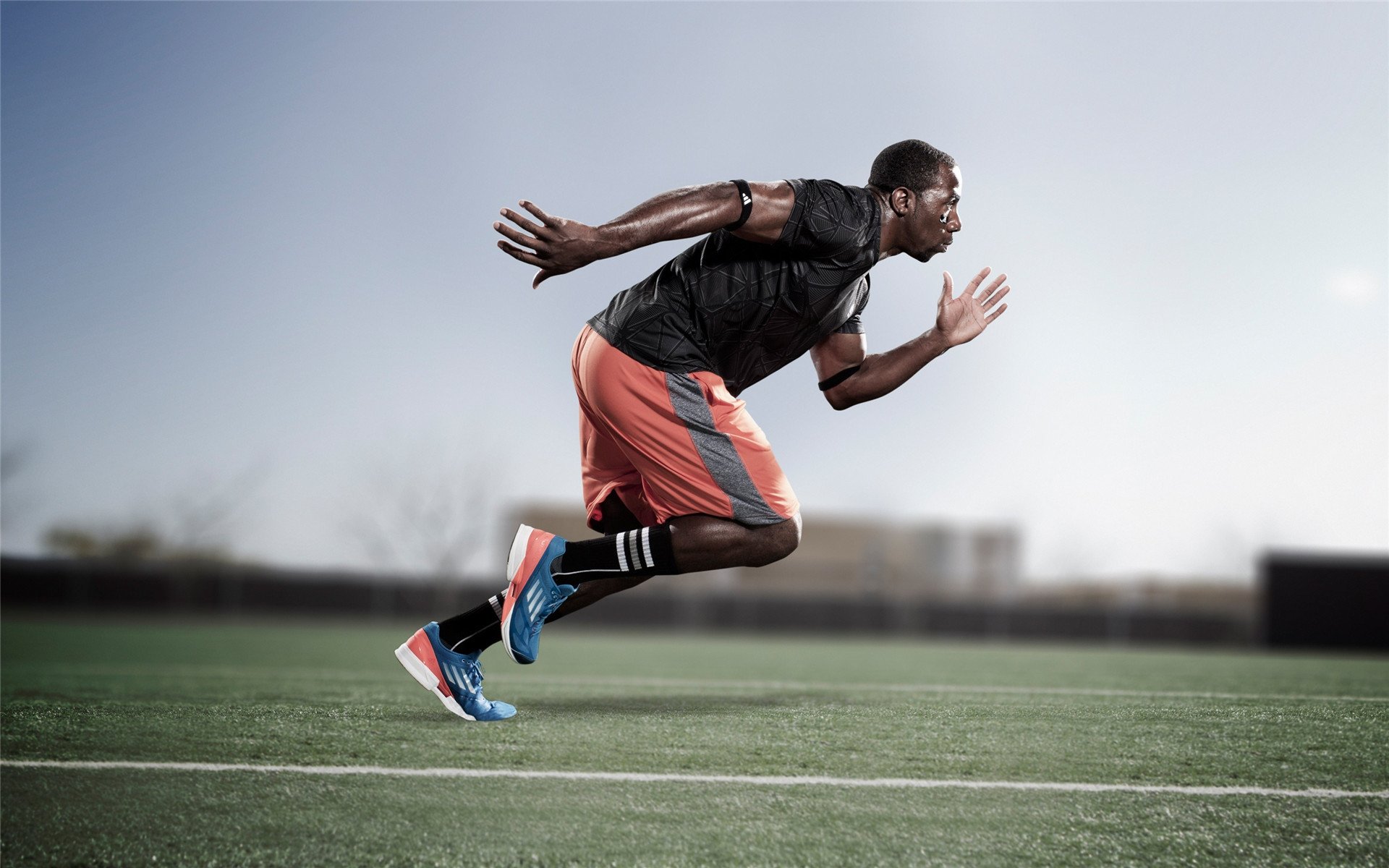 安东·李恩：突破与传球均衡，中场最具威胁的球员之一，安东内利什么水平