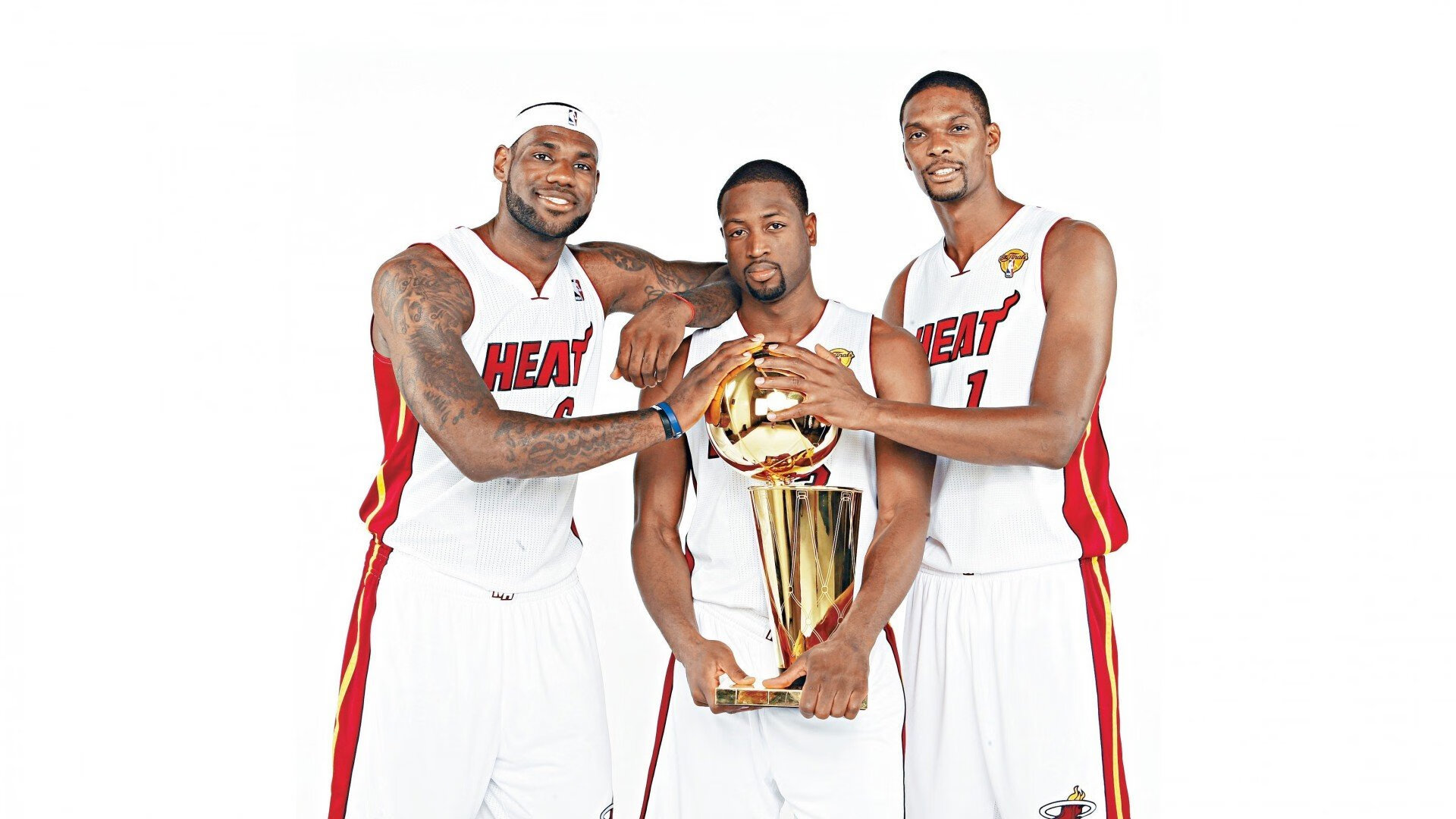 森林狼球员投篮后自检回放主动发现问题，森林狼队球迷