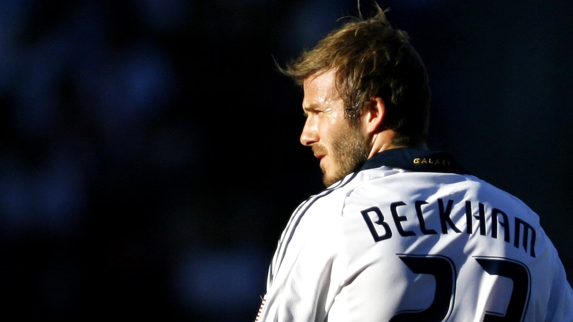 《王者荣耀》“荣耀之战”线上争霸赛，冠军队伍争夺激烈！